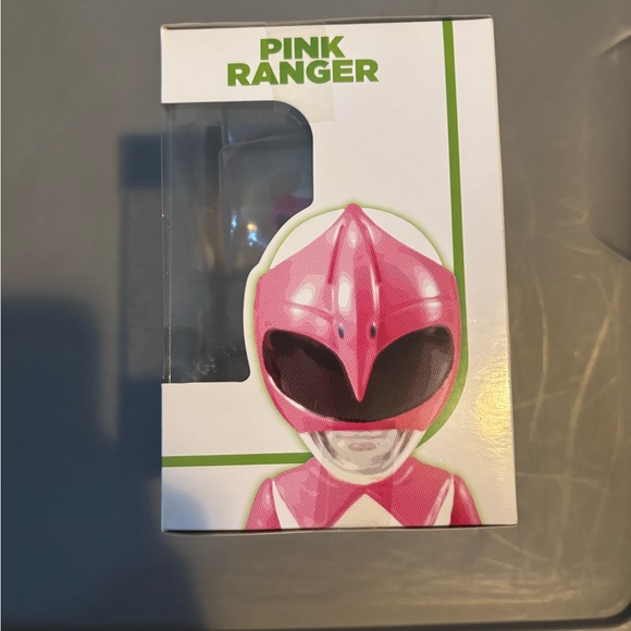 Power Rangers Pink Ranger Figure - Picture 2 of 4